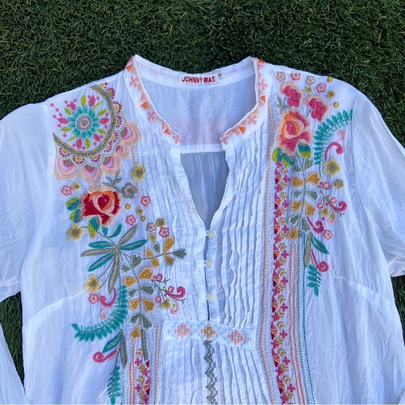 Johnny Was Tunic - Picture 2 of 3